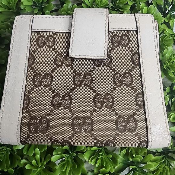 Gucci With COA Bifold Wallet - Picture 3 of 12